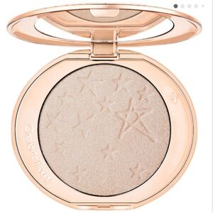 Charlotte Tilbury Glow Glide Face Architect Highlight Powder-Moonlit Glow